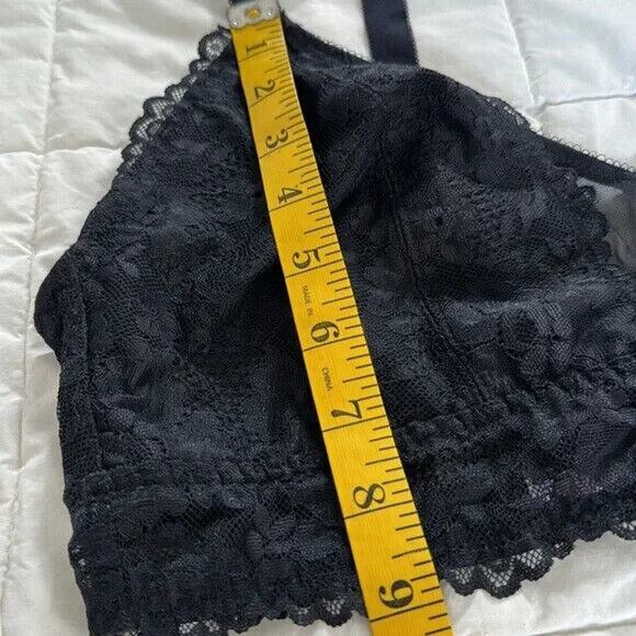 Women's Black Bra Size 32B Lace Bra No Wire Adaptable Savage X Fenty ada… - Picture 7 of 12